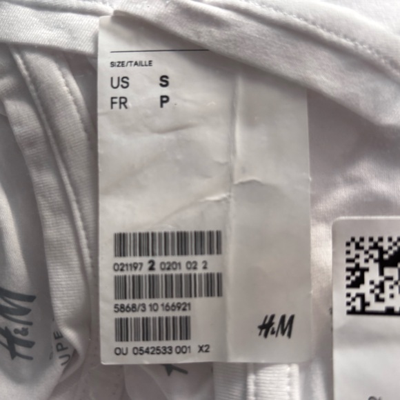New: Men’s Small H&M 3-pk White V-Neck Tee Shirt (Small) - Picture 4 of 4